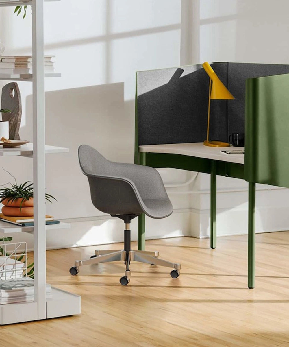 Private Focus Work Desk